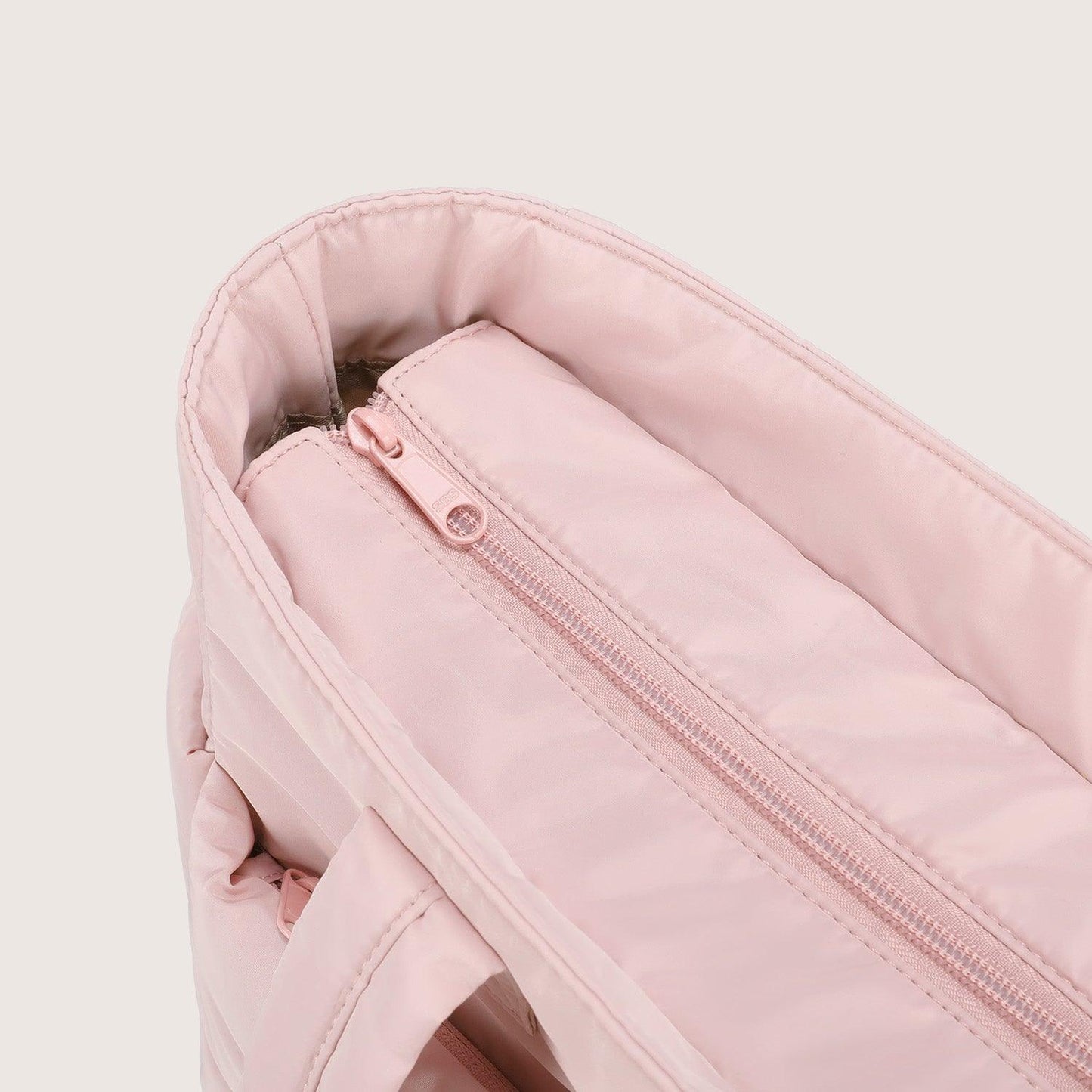 BAGSMART Puffy tote bag