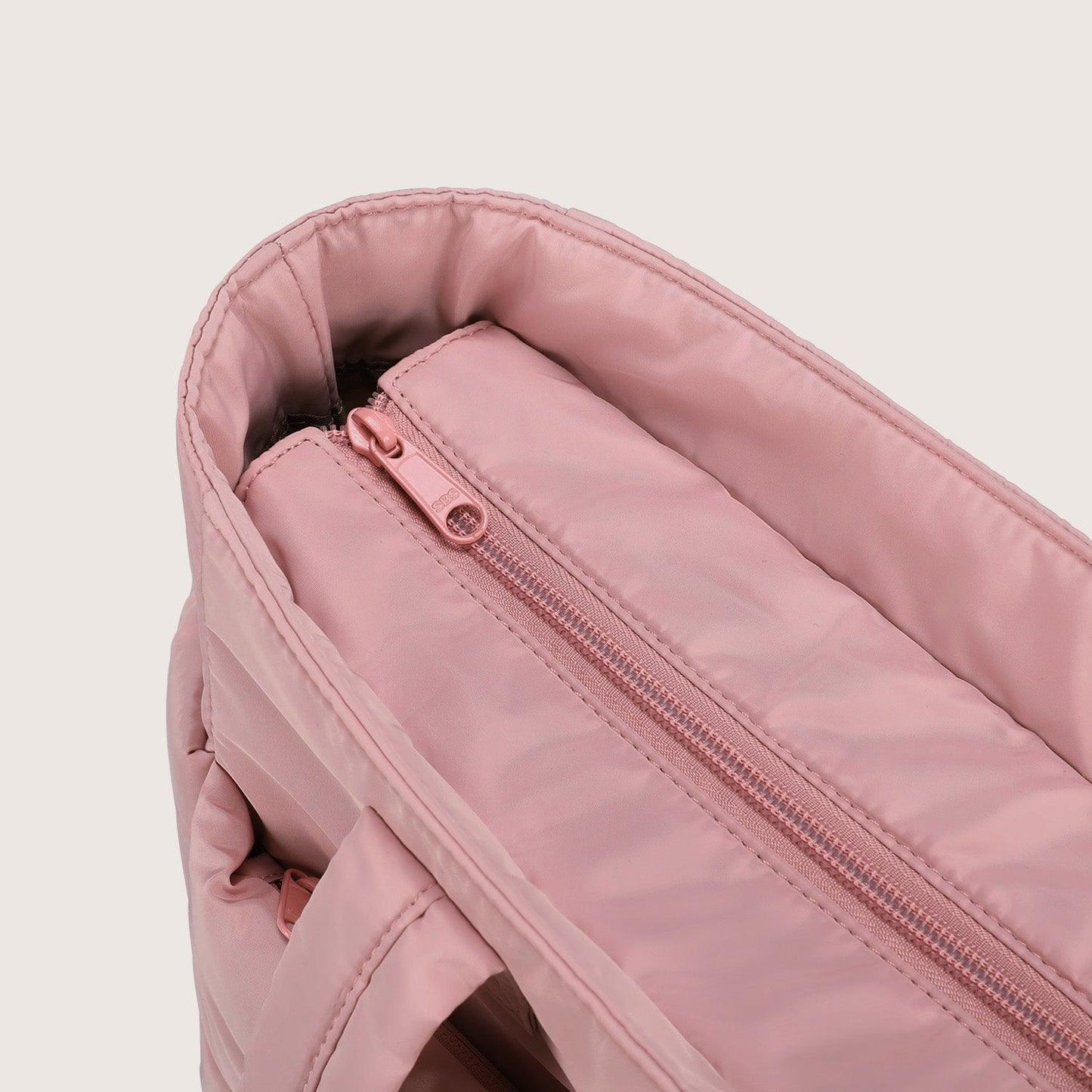 BAGSMART Puffy tote bag